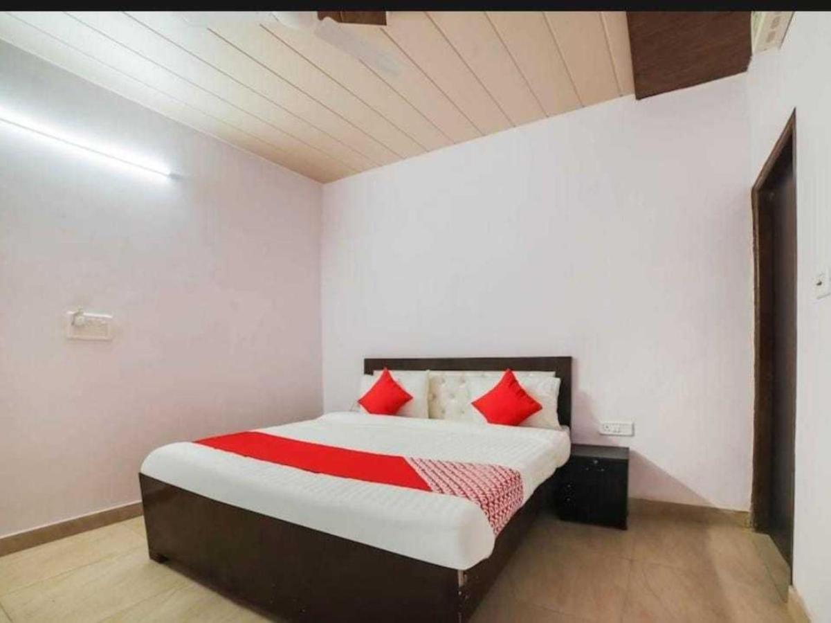 Hotel O Kl Khari Near Ashoka Park Mein Metro New Delhi Exterior foto