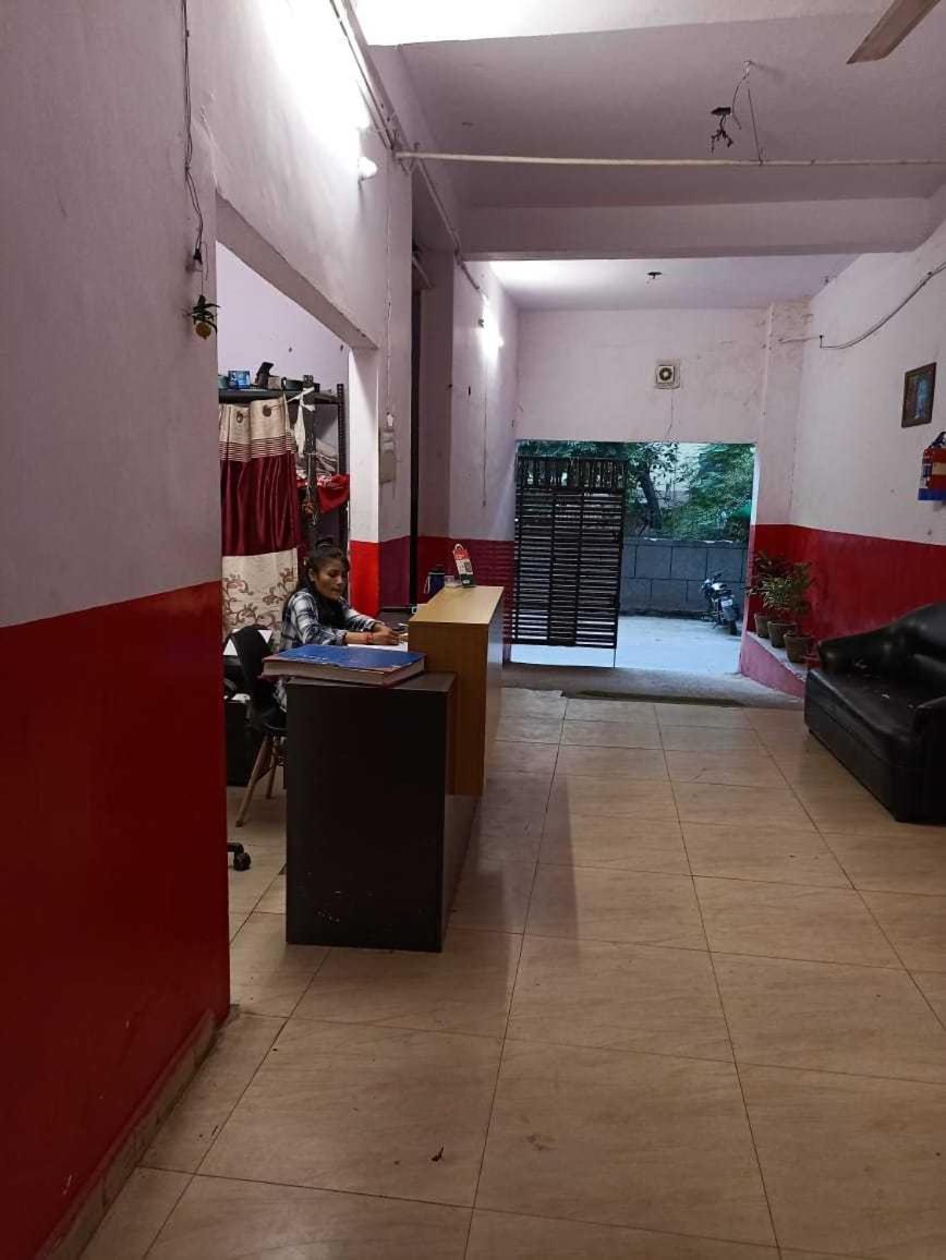 Hotel O Kl Khari Near Ashoka Park Mein Metro New Delhi Exterior foto
